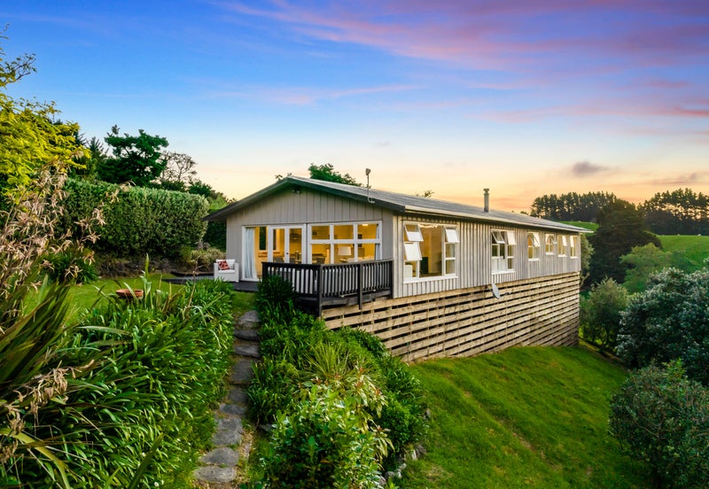 957 Weranui Road, Silverdale - Carousel 1