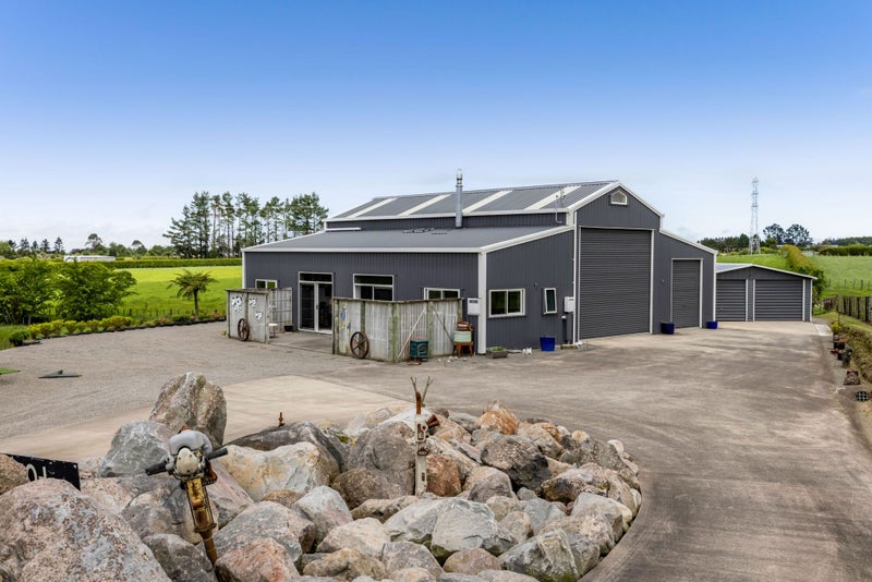 59 Monmouth Road, Pembroke, Stratford - Carousel 1