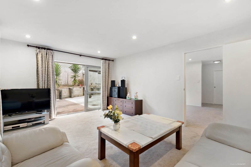 7A Donovan Avenue, Massey, Auckland - Carousel 2