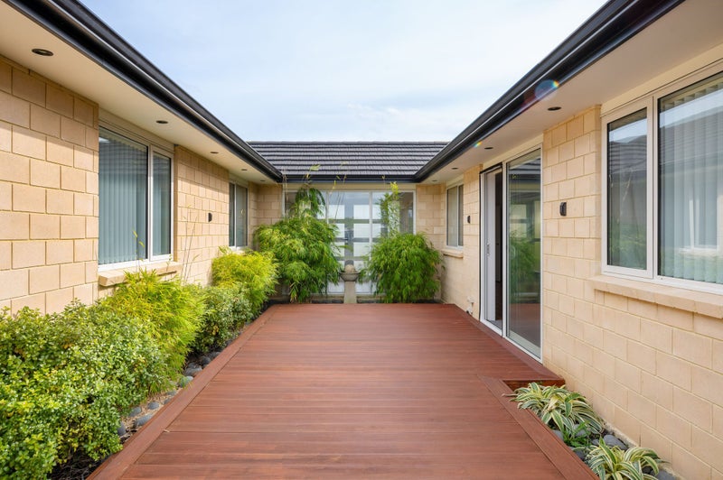 10 Paiaka Place, Rototuna North, Hamilton - Carousel 2