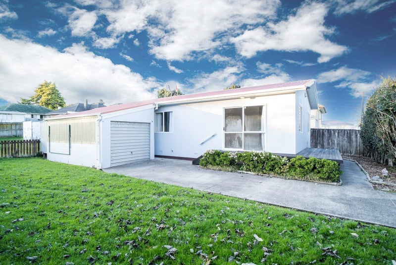 2/76 McAnnalley Street, Manurewa East, Auckland - Carousel 13