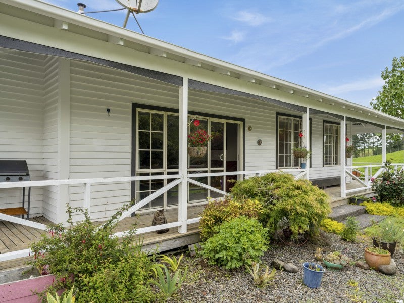 347 Standish Road, Toko, Stratford - Carousel 1