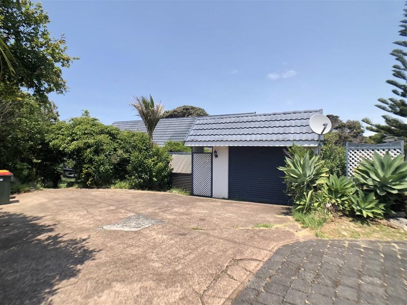 7 Portsea Place, Chatswood, Auckland - Carousel 2