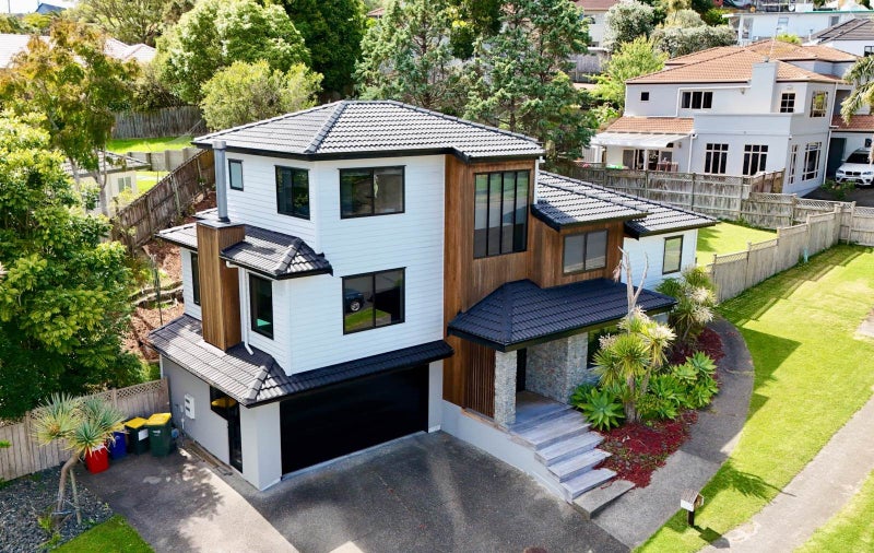 4 Ridge Valley Drive, Browns Bay, Auckland - Carousel 2