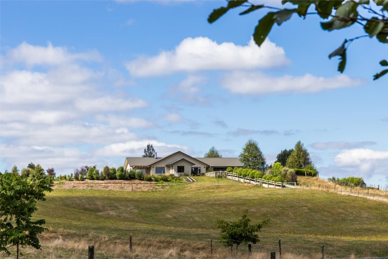 246 Tuhingamata Road, Taupo - Carousel 1