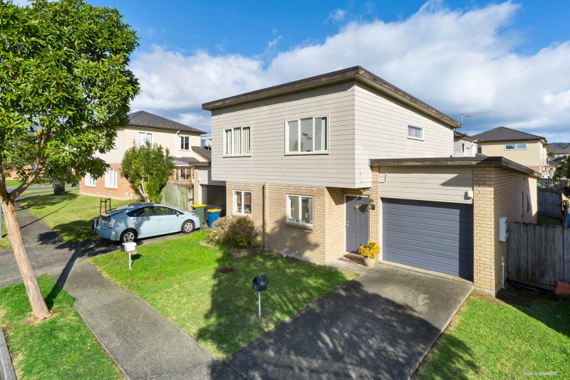 63 Brashier Circle, Sunnyvale, Auckland - Carousel 2