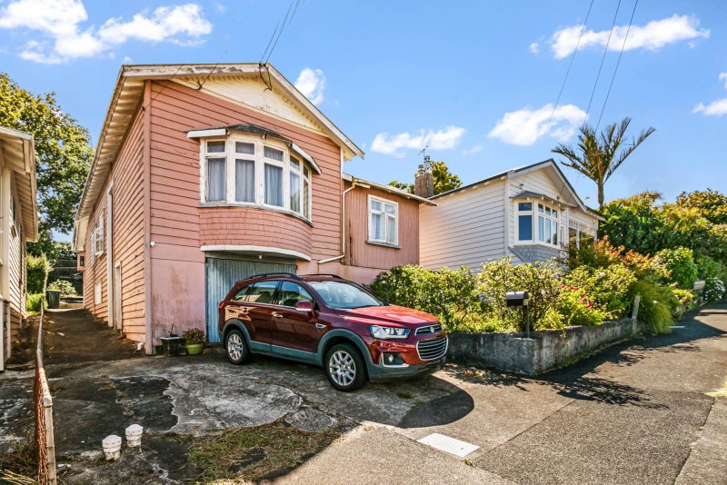 31 Beaconsfield Street, Grey Lynn, Auckland - Carousel 1