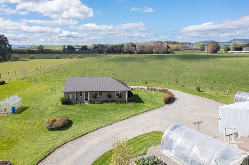 155 Crow Road, Thomsons Crossing, Winton - Carousel 2