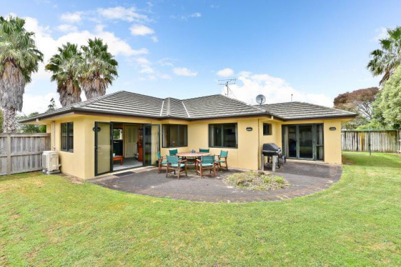 3 Buckingham Place, Rototuna North, Hamilton - Carousel 2