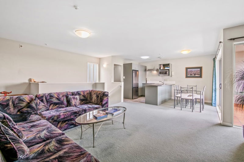 2/81 Birkenhead Avenue, Birkenhead, Auckland - Carousel 2