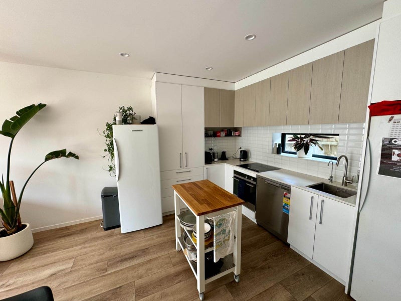 1028C Great North Road, Point Chevalier, Auckland - Carousel 2