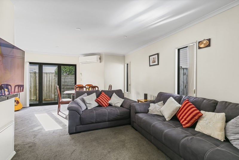 164B Newlands Road, Newlands, Wellington - Carousel 2