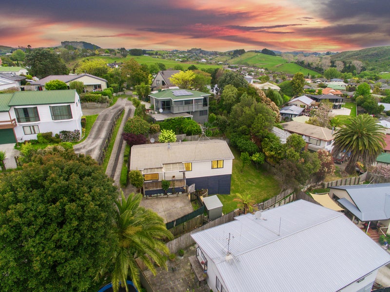 10B Pelorus Street, Welcome Bay, Tauranga - Carousel 26