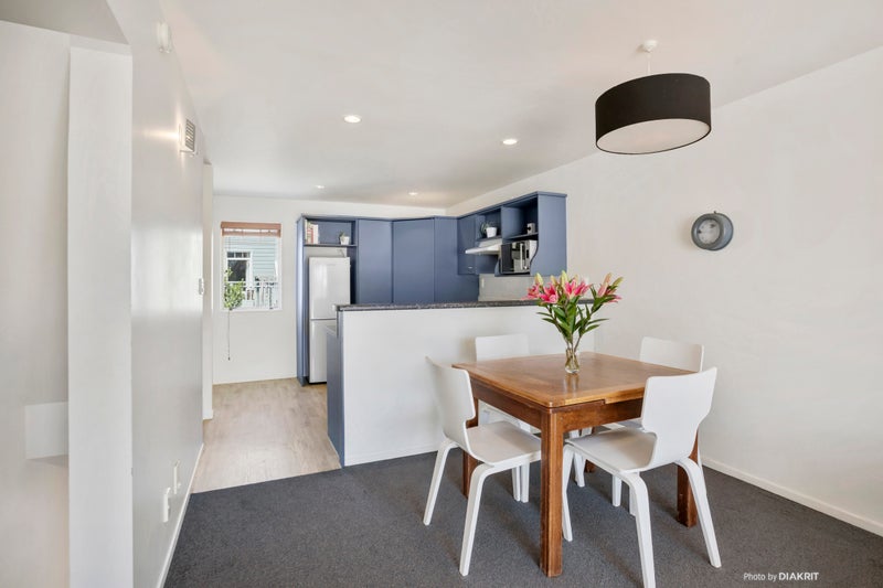 8/10 Colombo Street, Newtown, Wellington - Carousel 2