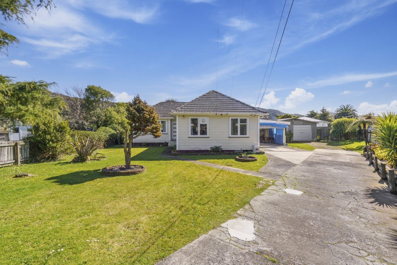 18 Hunt Street, Wainuiomata, Lower Hutt - Carousel 2