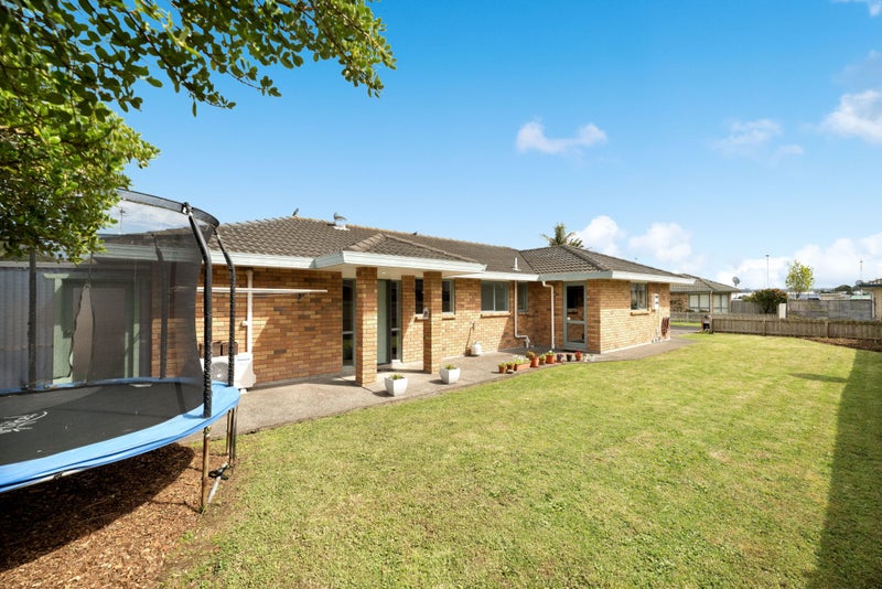 6/72 Swanson Road, Henderson, Auckland - Carousel 2