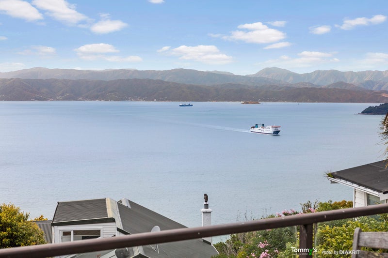 34 Anne Street, Wadestown, Wellington - Carousel 1