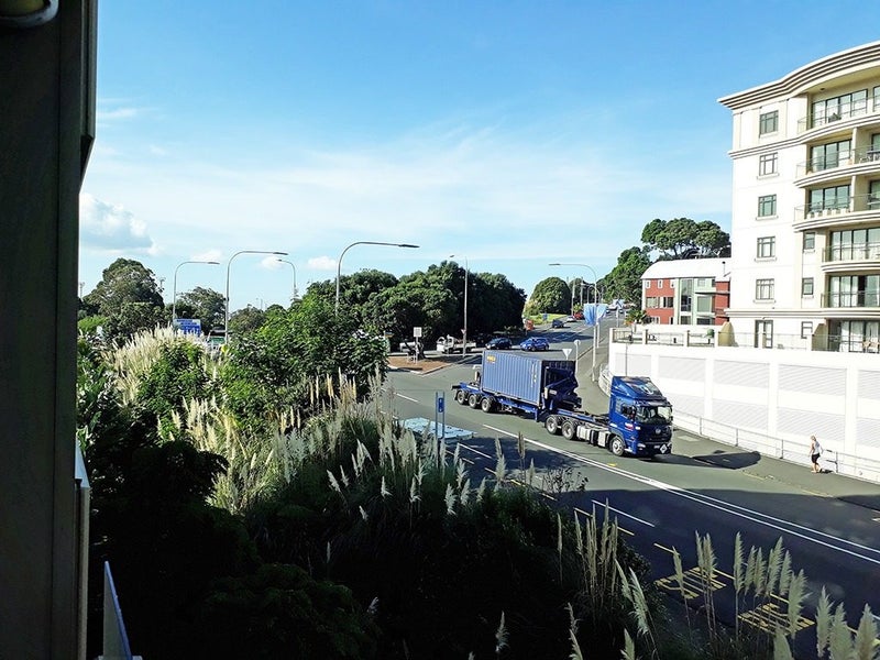 404/88 The Strand, Auckland Central, Auckland - Carousel 2