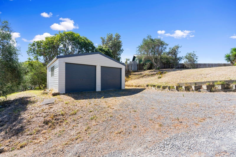 4 Alan Lindsay Avenue, Waitarere Beach, Levin - Carousel 2