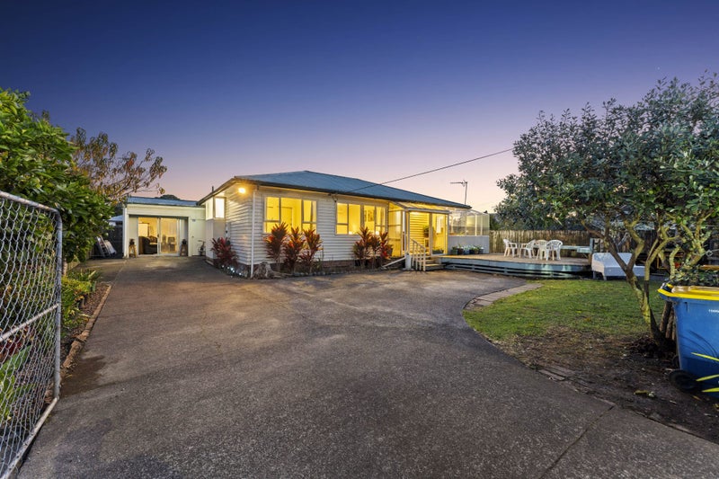 123 Universal Drive, Henderson, Auckland - Carousel 1