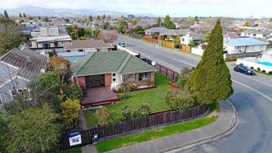 11- NEILL STREET, Hornby, Christchurch - Carousel 1