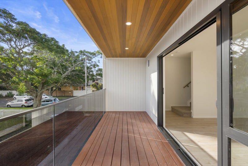 20E Acorn Street, Royal Oak, Auckland - Carousel 2