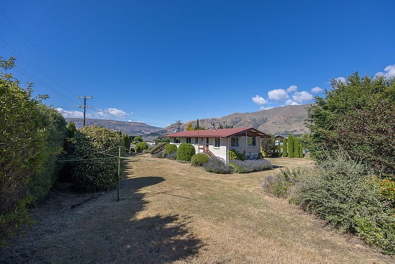 6 Totara Terrace, Wanaka - Carousel 2