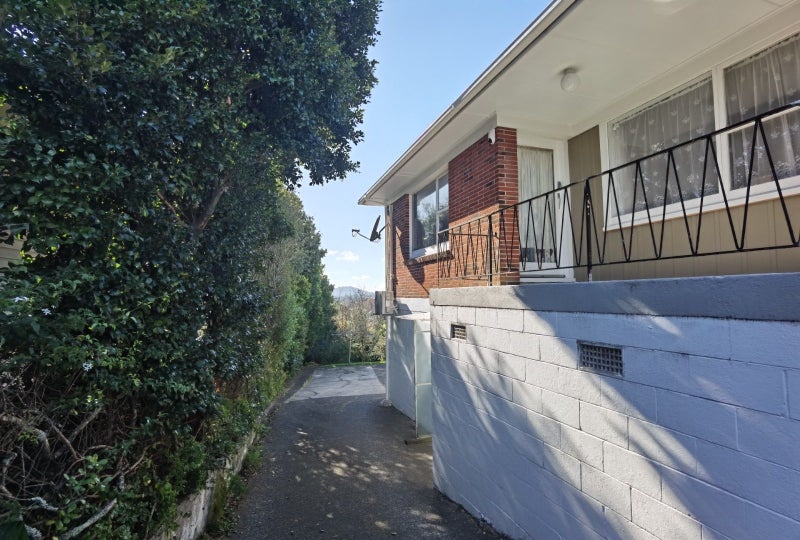 2/112 New Windsor Road, New Windsor, Auckland - Carousel 2