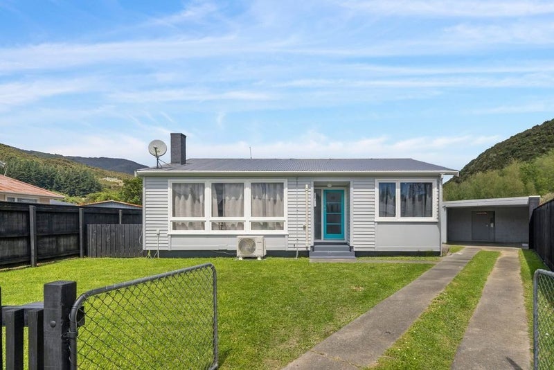 9 Orewa Grove, Wainuiomata, Lower Hutt - Carousel 2