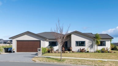 6 Tuhua Close, Wharewaka, Taupo - Carousel 1