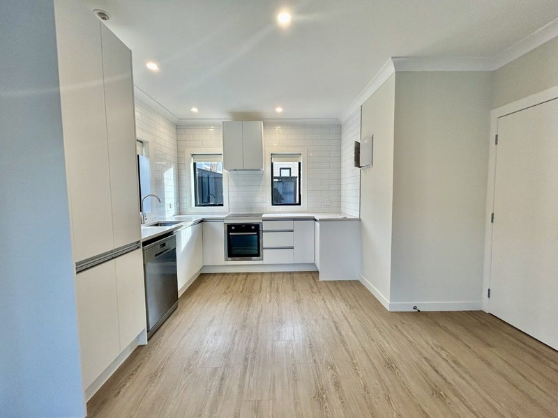 40A Kervil Avenue, Te Atatu Peninsula, Auckland - Carousel 2