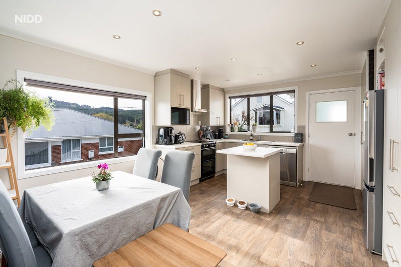 4A Edinburgh Street, Green Island, Dunedin - Carousel 2