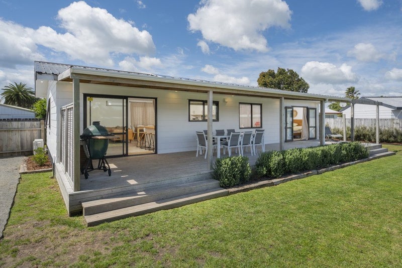 47B Lyn Grove, Papamoa Beach, Papamoa - Carousel 1