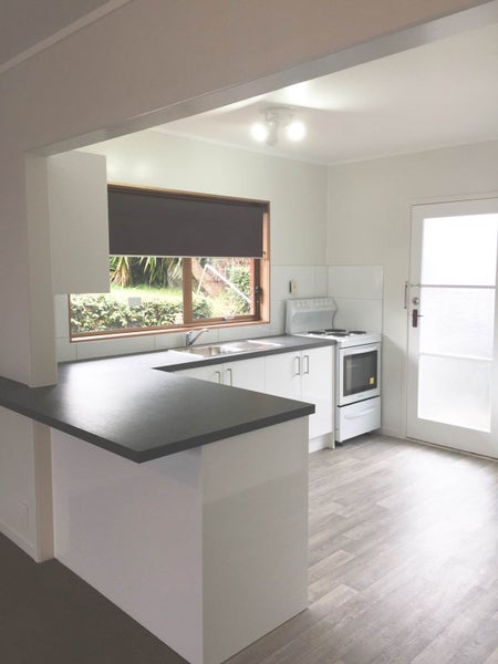 1/98 Namata Road, Onehunga, Auckland - Carousel 2