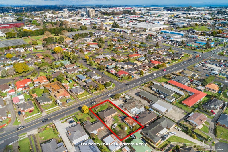 18 Reagan Road, Manukau, Auckland - Carousel 1