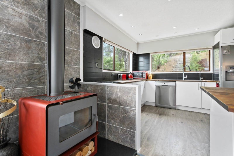 59 Cornwallis Road, Cornwallis, Auckland - Carousel 21