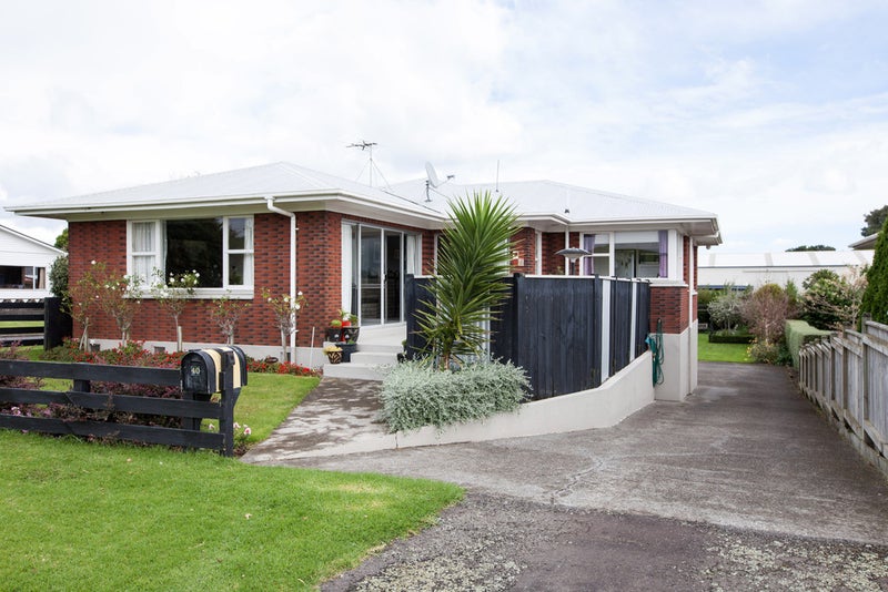 40 Egmont Road, Waiwhakaiho, New Plymouth - Carousel 1