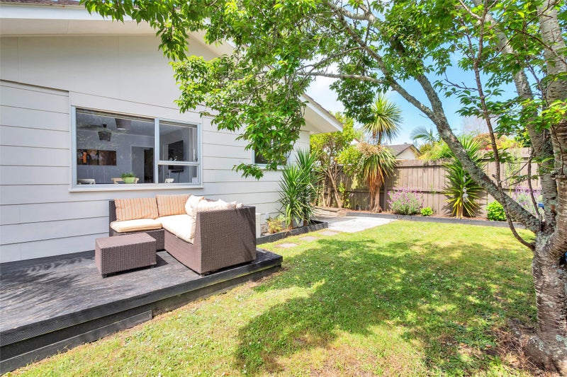 1/6 Putney Place, Ranui, Auckland - Carousel 2