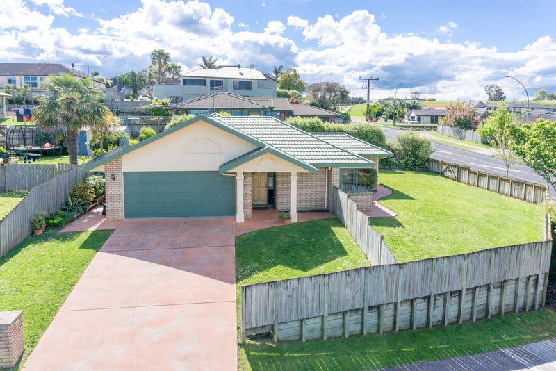 2 Highgrove Drive, Grandview Heights, Hamilton - Carousel 1