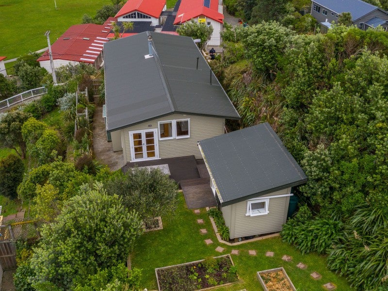 99 Houghton Bay Road, Houghton Bay, Wellington - Carousel 2