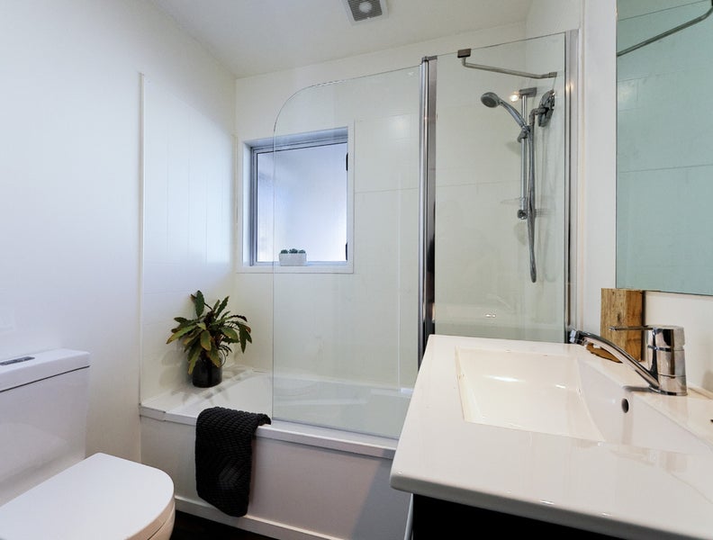 50A Godley Road, Green Bay, Auckland - Carousel 13