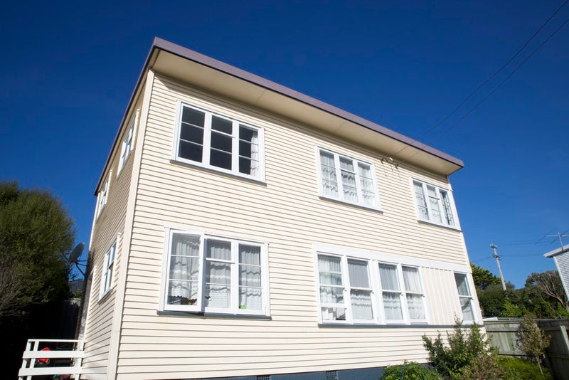 39 Mexted Crescent, Ranui, Porirua - Carousel 1