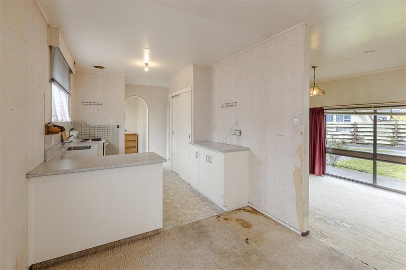 8 Dove Place, Westbrook, Palmerston North - Carousel 2