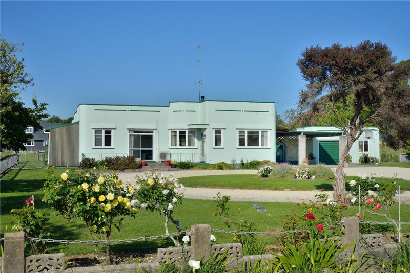 693 Back Ormond Road, Makauri, Gisborne - Carousel 1