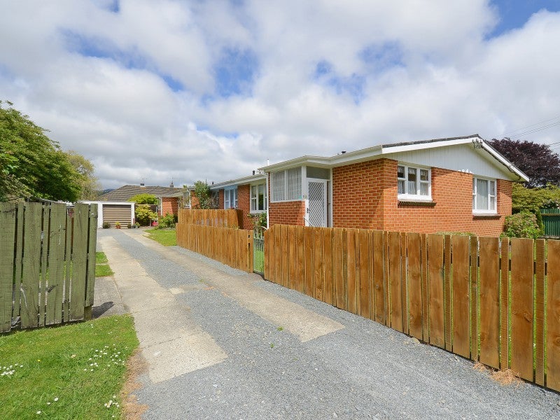 1/384 Fergusson Drive, Heretaunga, Upper Hutt - Carousel 1