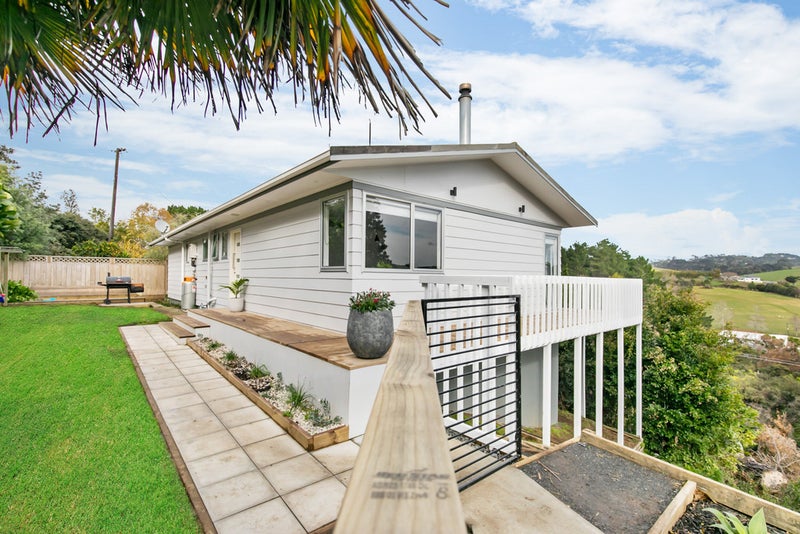 2B Mcentee Road, Waitakere, Auckland - Carousel 2