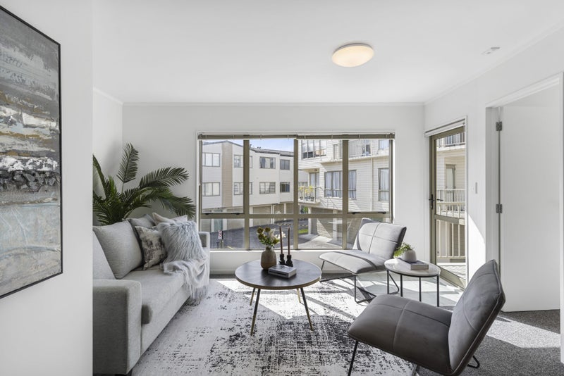 33/120 Beach Haven Road, Beach Haven, Auckland - Carousel 1