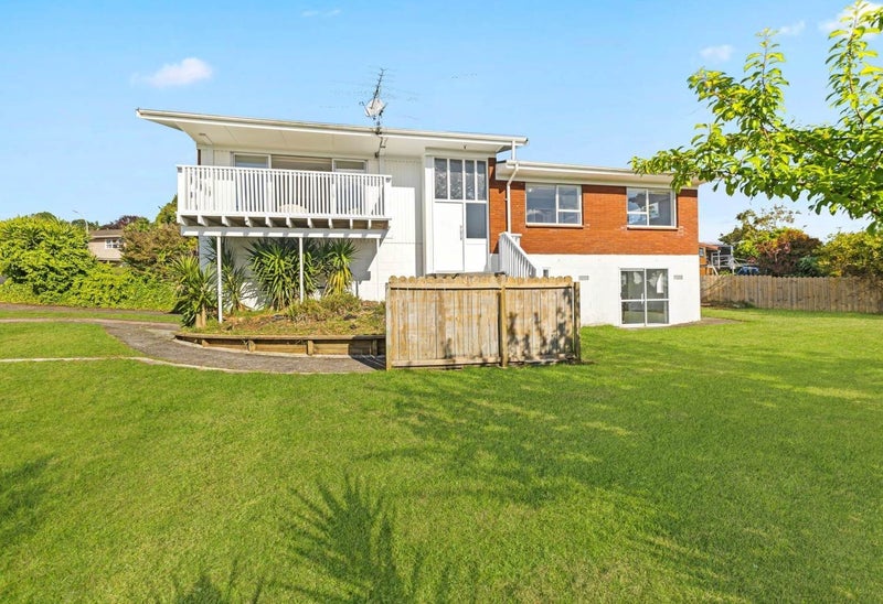 2 April Place, Red Hill, Papakura - Carousel 1