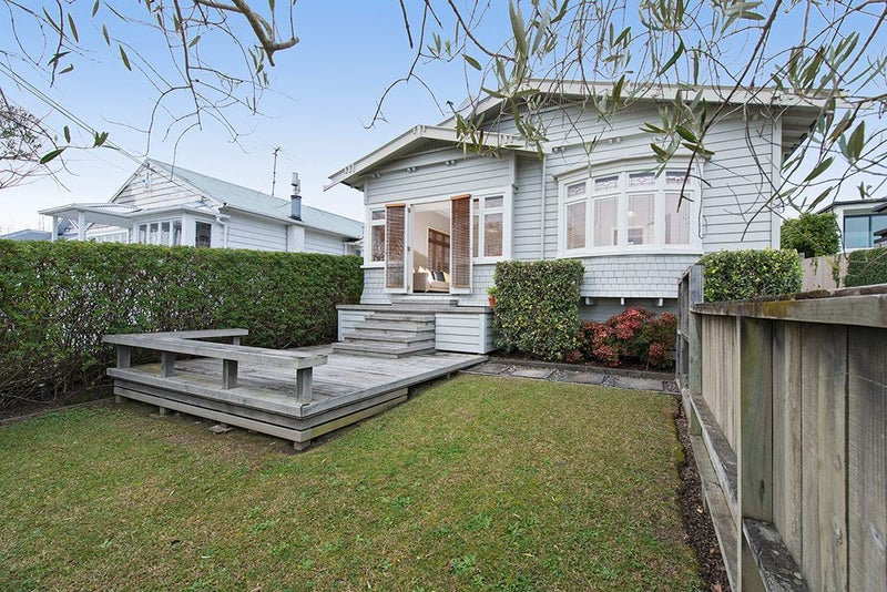 108 West End Road, Westmere, Auckland - Carousel 2