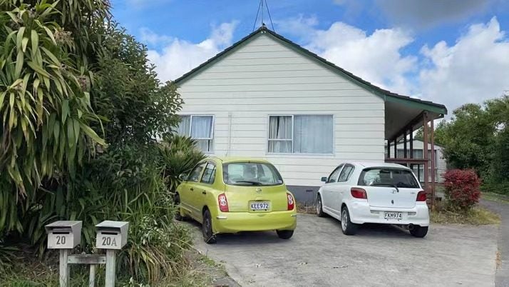 20 Inverness Avenue, Hamilton East, Hamilton - Carousel 1